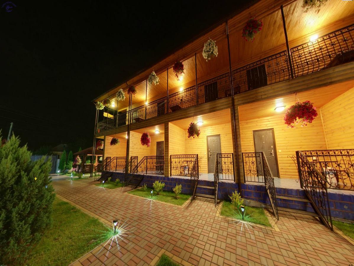 Hotel-Complex Mizh Triokh Ozer سفيتياز المظهر الخارجي الصورة